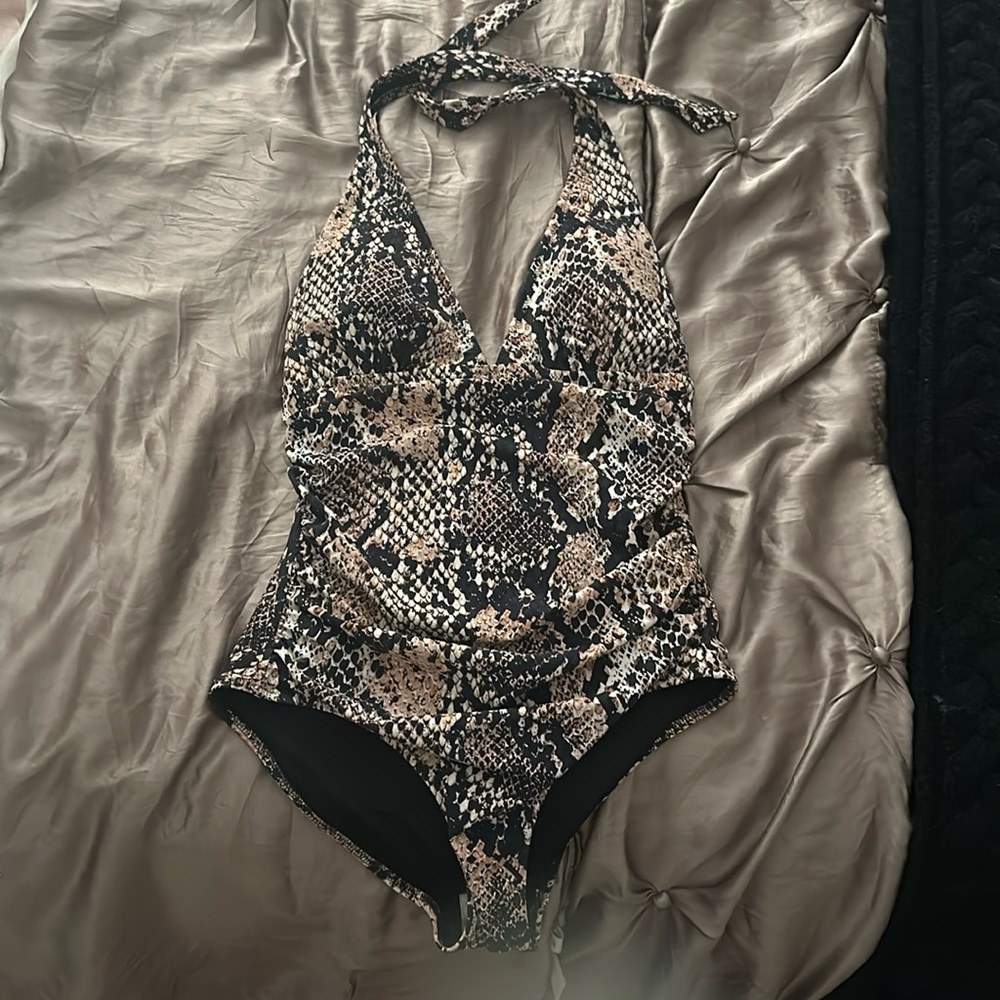LAST CHANCE 〰️ gottex one piece | nwot